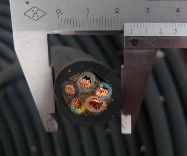 铠装电缆在特殊环境中的应用研究